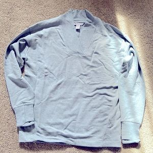 NWT Athleta Clarity V-Neck Sweatshirt - size M/light blue